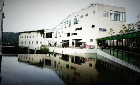 住院楼一角